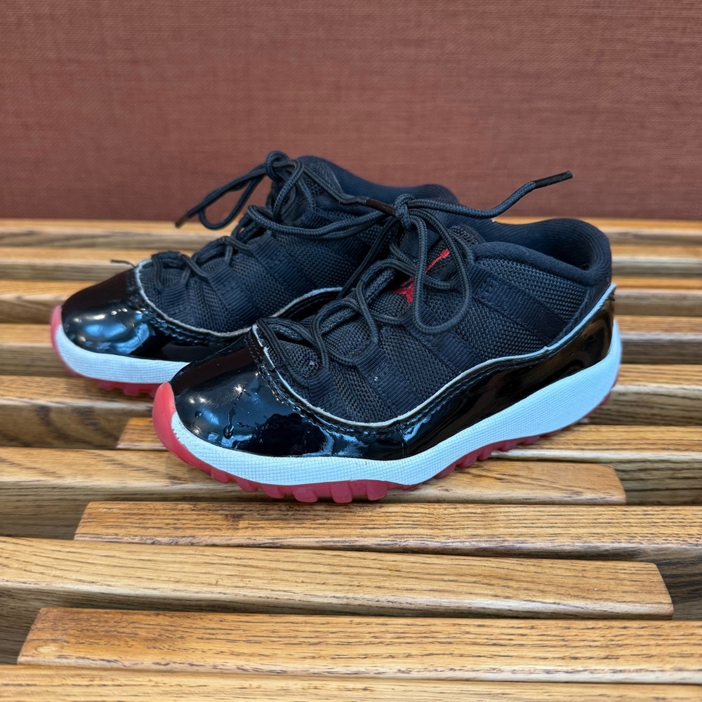 Nike Jordan 11 Retro Low Toddler Shoes US 9C Bred Black Red White
